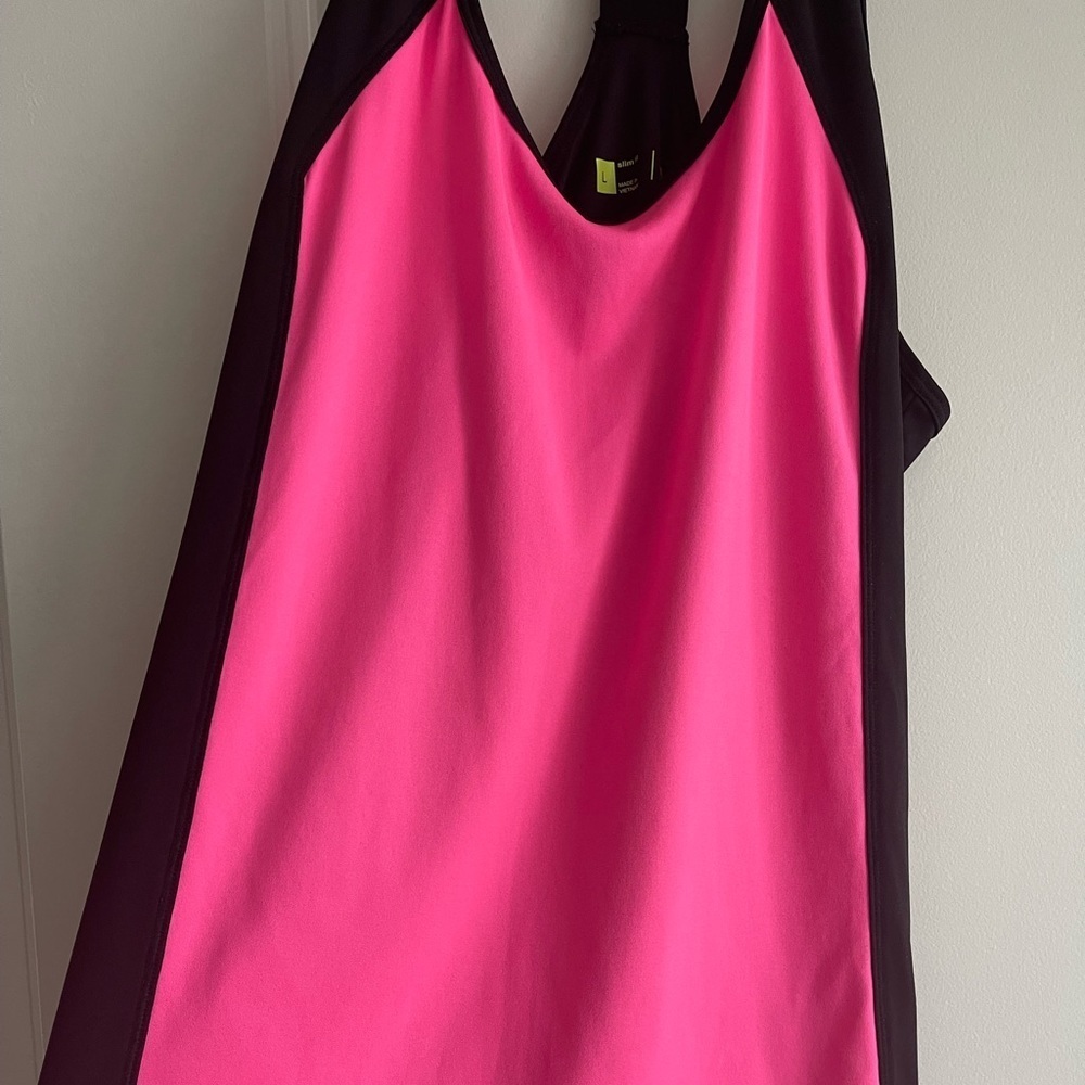 Like new slim, fit workout top